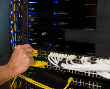 Araknis routeur, wifi, switch